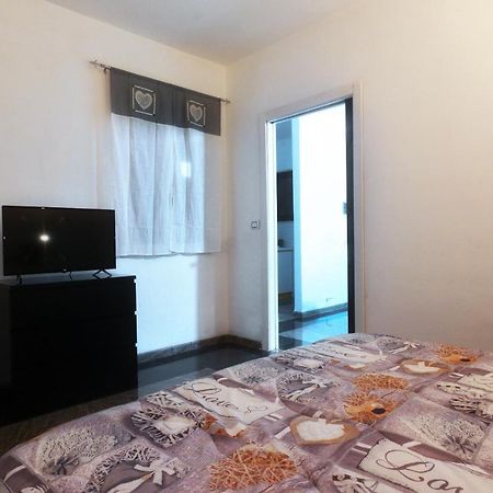 Oasi In Centro Apartment Bari Bagian luar foto